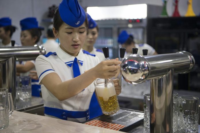 NKOREA-FOOD-DRINK-BEER-FESTIVAL