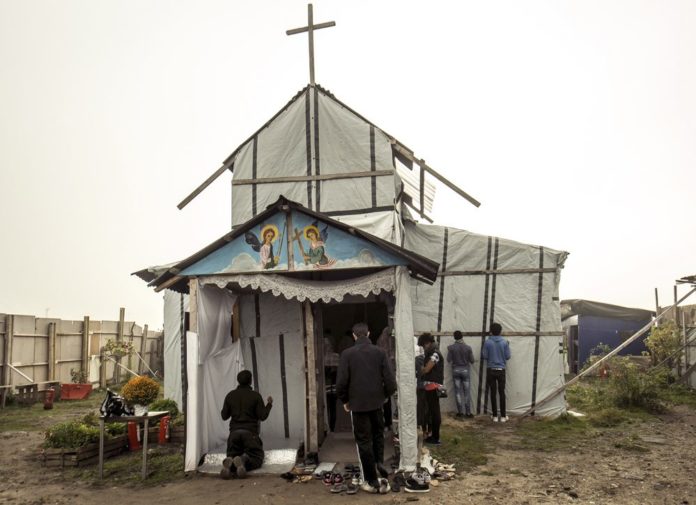 FRANCE-EUROPE-MIGRANTS-BRITAIN-CALAIS-DEMOLITION