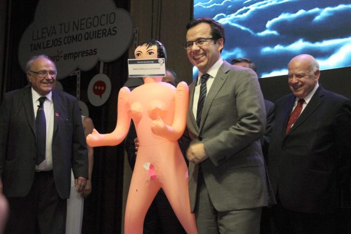 CHILE-SEX-DOLL-GIFT
