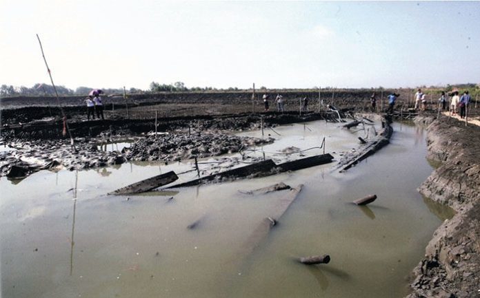 เรือโบราณพนม-สุรินทร์ “เก่าแก่ที่สุดในไทยและอุษาคเนย์” อายุพันกว่าปีมาแล้ว