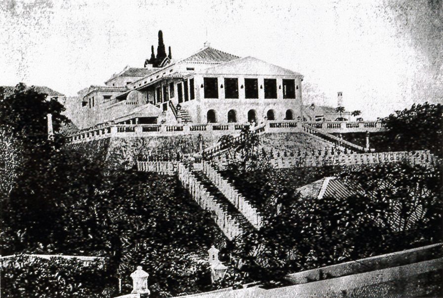 พระที่นั่งเพ็ชรภูมิไพโรจน์ พระนครคีรี เขาวัง