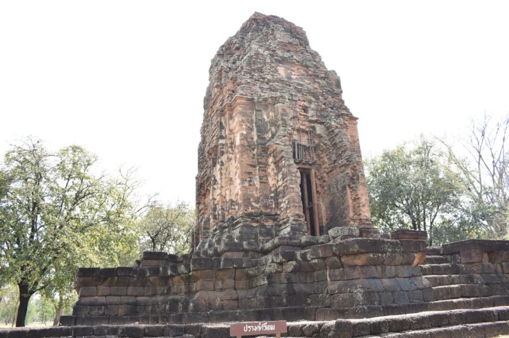 ปรางค์ศรีเทพ อุทยานประวัติศาสตร์ศรีเทพ เมืองศรีเทพ