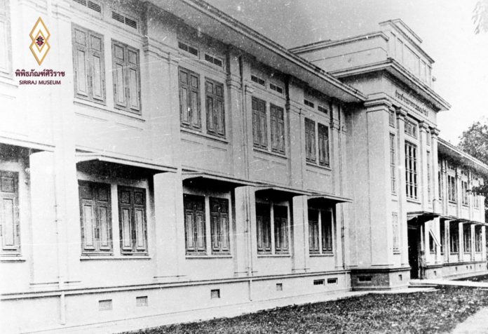 สถาปัตยกรรมแรกมีโรงพยาบาลในโลก แรกมีโรงพยาบาลในไทย