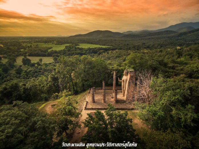 วัดสะพานหิน อุทยานประวัติศาสตร์สุโขทัย กับ พระอัฏฐารศ พ่อขุนรามฯ ทรงช้างไปไหว้