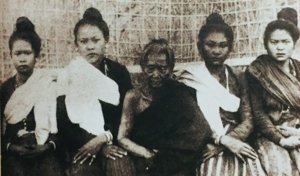 สาวอีสาน มณฑลลาว พื้นที่อีสาน