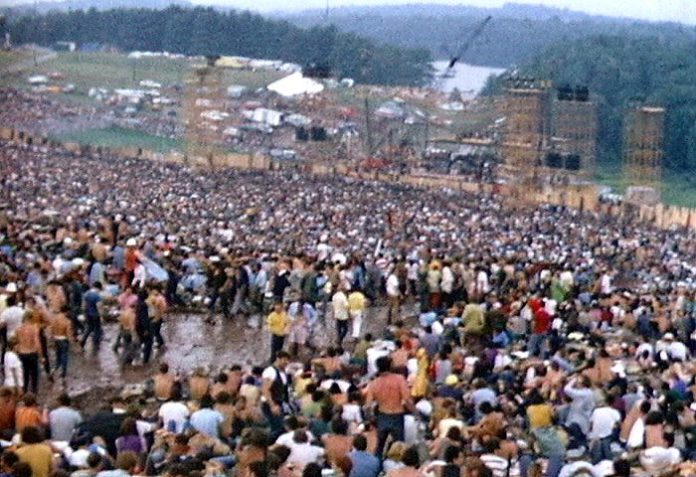 เวที woodstock