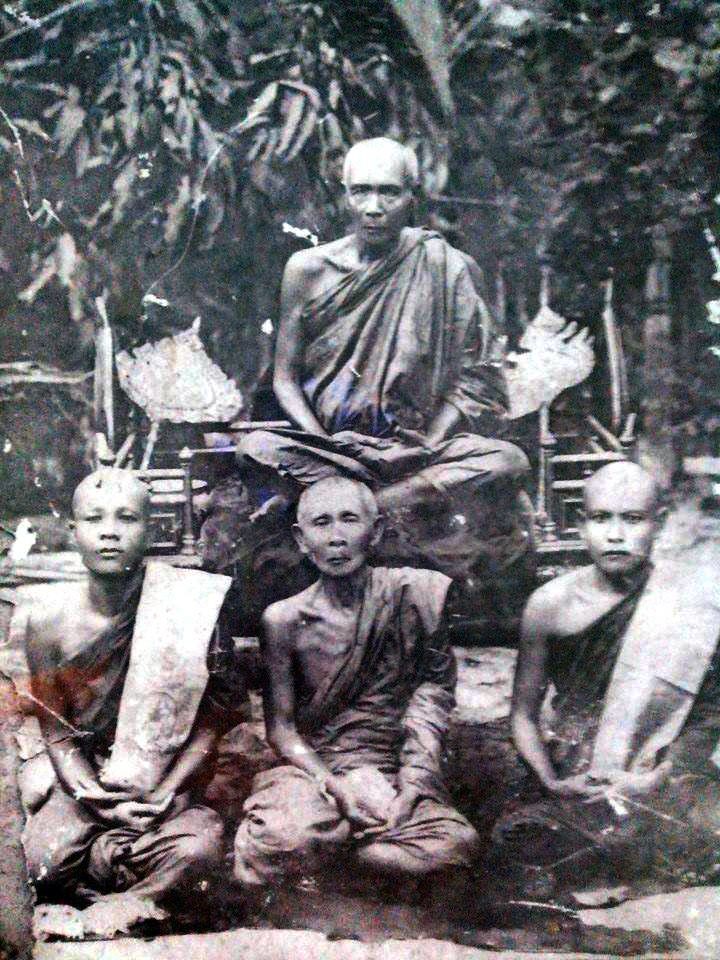 พระครูเอกุตตรสตาธิคุณ หรือ ญาคูหลักคำโมง