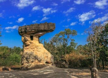 อุทยานประวัติศาสตร์ภูพระบาท หอนางอุสา