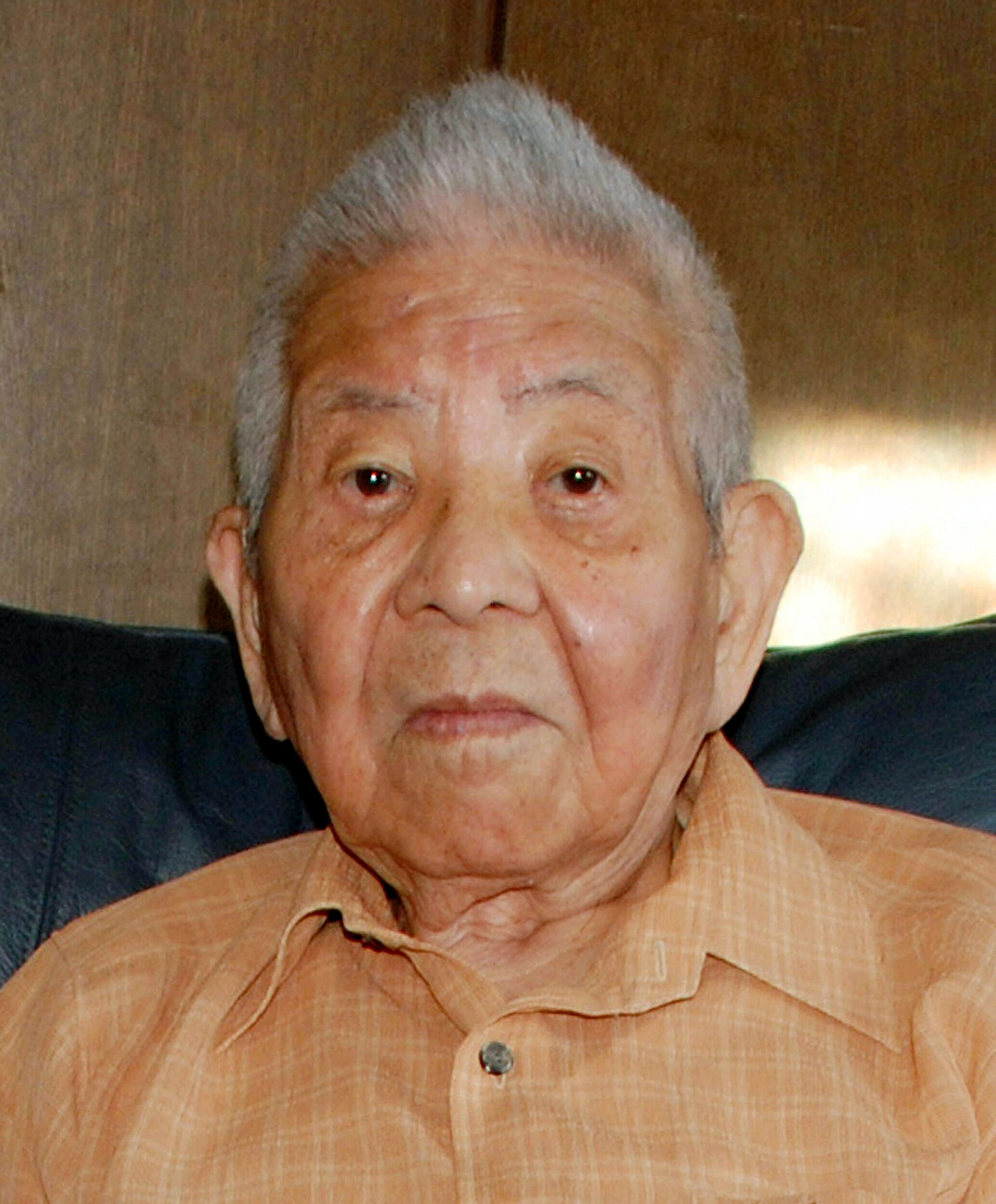 ซึโตมุ ยะมะกุจิ