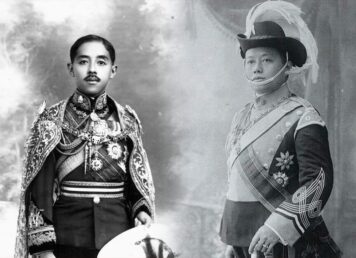 สมเด็จฯ เจ้าฟ้าจักรพงษ์ฯ หรือ กรมหลวงพิษณุโลกประชานาถ และ รัชกาลที่ 6