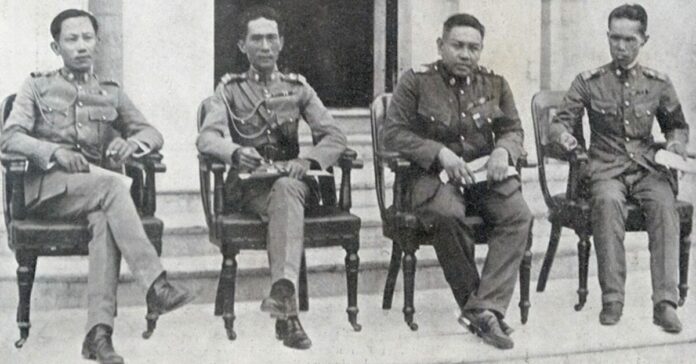 คณะราษฎร พระยาทรงสุรเดช พระยาพหลพลพยุหเสนา พระประศาสน์พิทยายุทธ พระยาฤทธิอาคเนย์