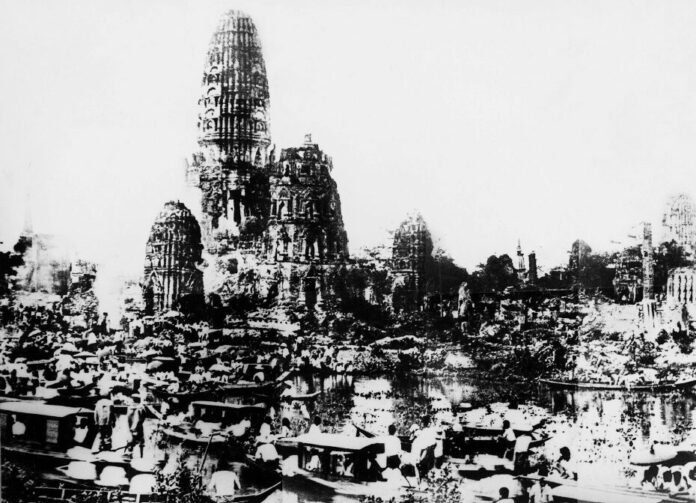 พระปรางค์วัดมหาธาตุ