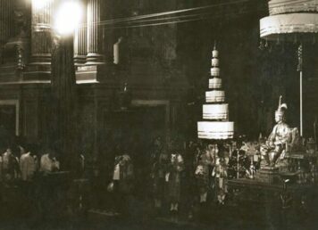 รัชกาลที่ 7 พระราชทาน รัฐธรรมนูญ