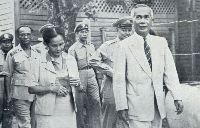 จอมพลป.