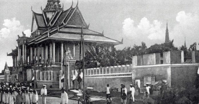 โปสการ์ด พระราชวัง พระนโรดม พนมเปญ