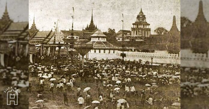Cover photo ต้นกัลปพฤกษ์ งานพระราชพิธีลงสรงสนาน เฉลิมพระปรมาภิไธย สถาปนาสมเด็จพระบรมโอรสาธิราช เจ้าฟ้ามหาวชิรุณหิศ สยามมกุฎราชกุมาร พ.ศ. ๒๔๒๙
