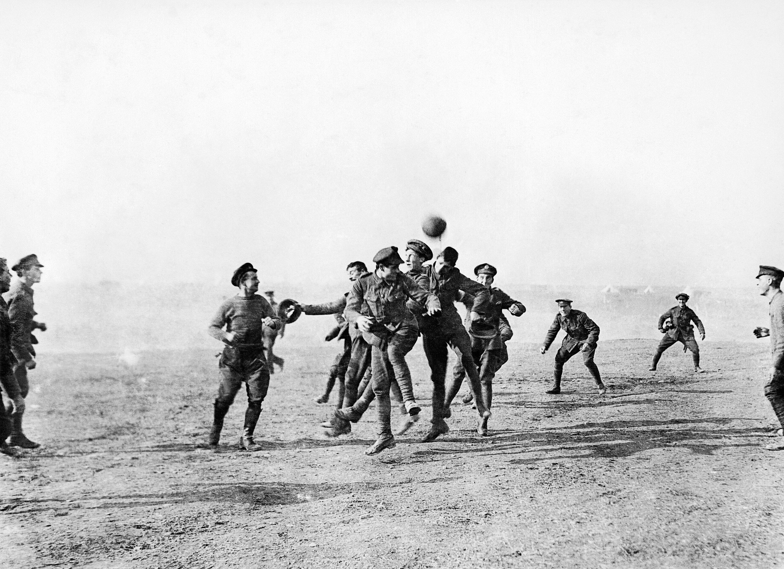 เหตุการณ์พักรบวันคริสต์มาส ทหาร อังกฤษ เล่น ฟุตบอล ใน Salonika