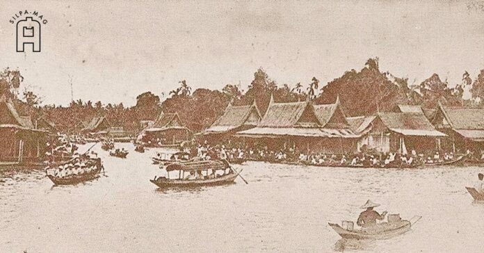 ภาพเก่า คลองตัน คลองแสนแสบ มี เรือพาย และ เรือนแพ