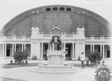 สถานีรถไฟหัวลำโพง สถานีกรุงเทพ รถไฟสายอีสาน สถานีพรมแดน สถานีรถไฟ