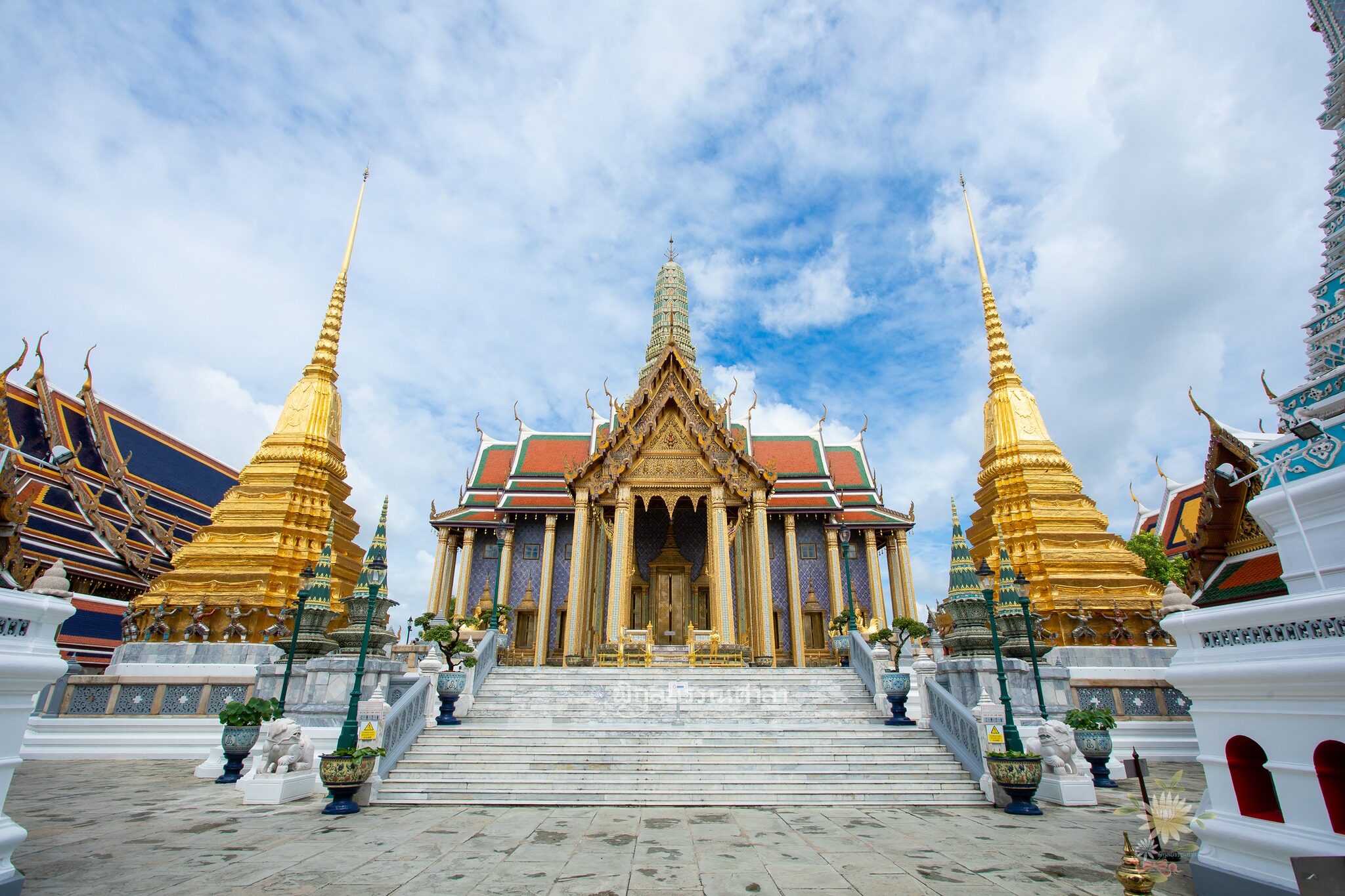 พระบรมรูปพระเจ้าอยู่หัว