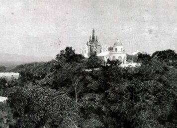 เขาวัง พระราชวัง บน ภูเขา เพชรบุรี