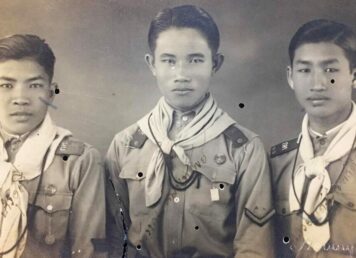 ลูกเสือ โรงเรียนสวนกุหลาบ หมุดพิทักษ์รัฐธรรมนูญ