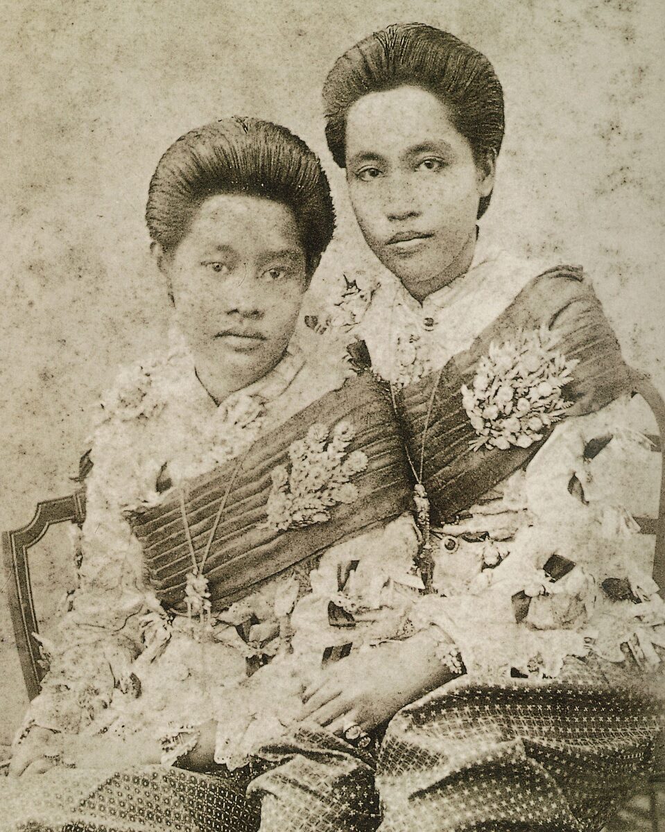 พระเจ้าบรมวงศ์เธอ พระองค์เจ้าศรีวิไลยลักษณ์ สุนทรศักดิ์กัลยาวดี กรมขุนสุพรรณภาควดี และ พระเจ้าบรมวงศ์เธอ พระองค์เจ้าสุวพักตร์วิไลยพรรณ พระนามลำลองพระราชโอรสพระราชธิดาในรัชกาลที่ 5