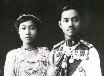 รัชกาลที่ 7 พระปกเกล้า ถ่ายภาพ คู่กับ พระนางเจ้ารำไพพรรณี