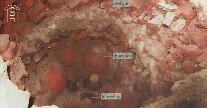 หลุมขุด ใต้ฐานพระวิหาร วัดราชประดิษฐ พบเศษอิฐ ตุ่มสามโคก ไหกระเทียม ไหกระเทียมถมพื้นวัดราชประดิษฐ