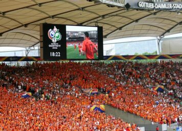 อัศวินสีส้ม ฟุตบอลทีมชาติ เนเธอร์แลนด์
