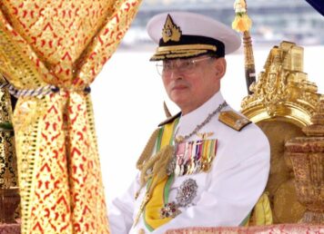 พระบาทสมเด็จพระเจ้าอยู่หัว รัชกาลที่ 9 ทหารไม่ควรเล่นการเมือง