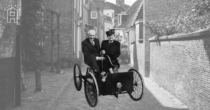 เฮนรี่ ฟอร์ด ภรรยา รถโมเดลแรกของฟอร์ด
