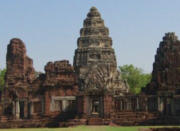 ปราสาทหิน พิมาย เนื่องใน พุทธศาสนา นิกายมหายาน ปราสาทหินพิมาย