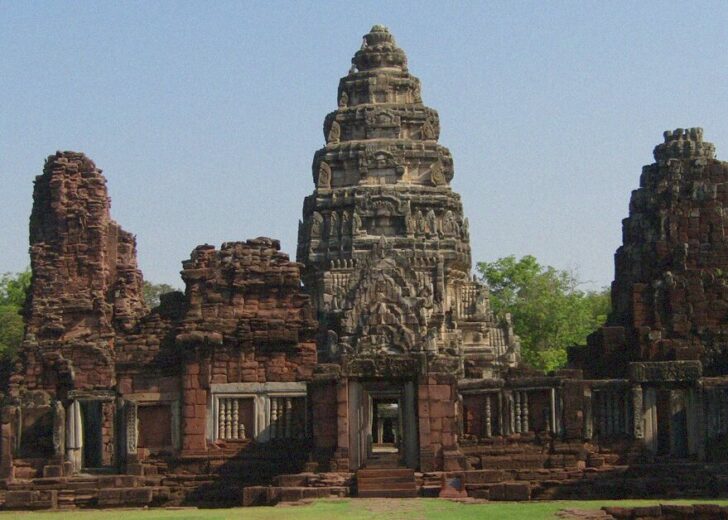ปราสาทหิน พิมาย เนื่องใน พุทธศาสนา นิกายมหายาน ปราสาทหินพิมาย