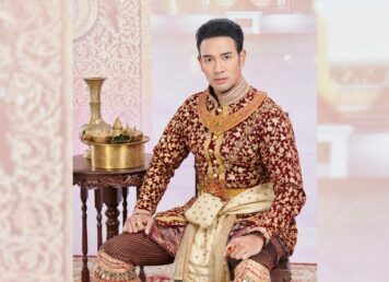 สมเด็จพระเจ้าท้ายสระ พระเจ้าท้ายสระ ขุนหลวงท้ายสระ พระมหากษัตริย์ กรุงศรีอยุธยา รับบทโดย เกรท วรินทร ละคร พรหมลิขิต โปรดเสวย ปลาตะเพียน