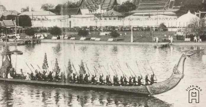 ภาพปก - เรือพระที่นั่ง เรือพระที่นั่ง ศรีสุพรรณหงส์ เรือพระที่นั่งศรีสุพรรณหงส์ เรือพระที่นั่งลำทรง กระบวนพยุหยาตราทางชลมารคเลียบพระนครร พระราชพิธีบรมราชาภิเษกสมโภช