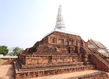 พระประโทนเจดีย์ นครปฐม สถูป ศิลปะ ทวารวดี เรือนธาตุ อย่าง ปราสาท