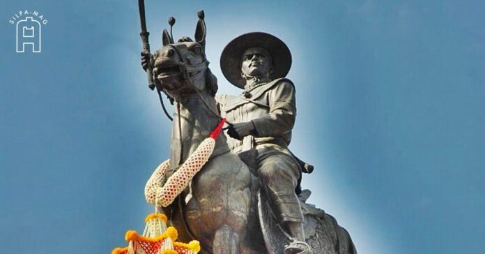 พระบรมราชานุสาวรีย์ พระเจ้าตาก พระเจ้ากรุงธนบุรี วงเวียนใหญ่ อนุสาวรีย์พระเจ้าตาก สมเด็จพระเจ้าตากสิน ลำดับเหตุการณ์สำคัญในพระราชประวัติสมเด็จพระเจ้าตากสิน ประกอบ พระเจ้าตาก รับมือพระยาจันทบูร