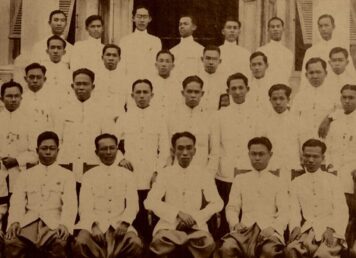 ข้าราชการกองล่าง กระทรวงยุติธรรม นายสัญญา ธรรมศักดิ์ นายเสวตร์ โรจนเวทย์ วันหยุดราชการ