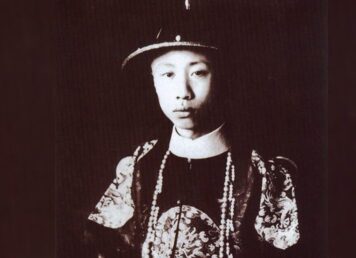 ปูยี 12 กุมภาพันธ์ 1912