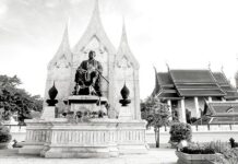 พระบรมราชานุสาวรีย์ พระบาทสมเด็จพระนั่งเกล้าเจ้าอยู่หัว รัชกาลที่ 3 สุนทรภู่หักหน้ารัชกาลที่ 3