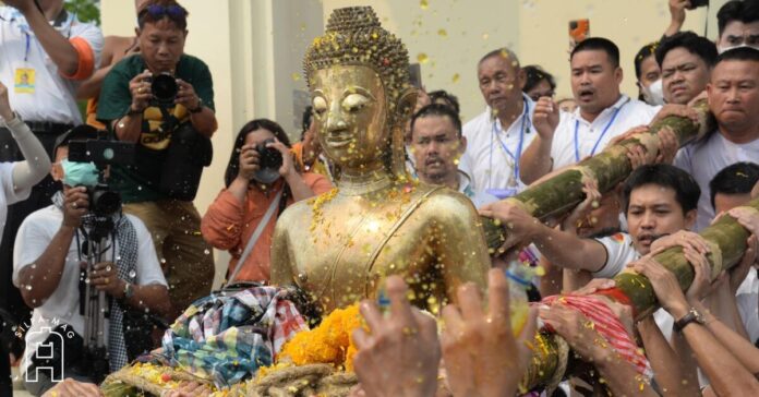 หลวงพ่อพระใส จ. หนองคาย วัดโพธิ์ชัย หลวงพ่อพระใส วัดโพธิ์ชัย