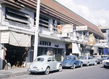 ร้าน เบียร์ 1960 ที่ ไทย ประกอบ บทความ สงกรานต์ สมัย ร.4