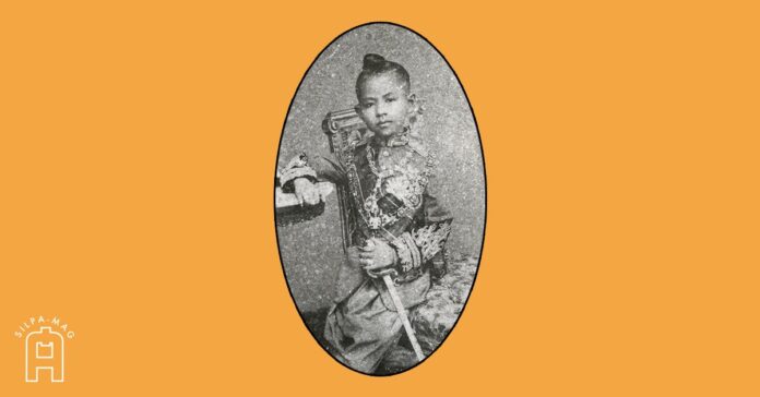 mahin มเด็จพระบรมโอรสาธิราช เจ้าฟ้ามหาวชิรุณหิศ สยามมกุฎราชกุมาร ทรงเครื่องแบบเต็มยศนายร้อยโท นายทหารพิเศษ แห่งกรมทหารมหาดเล็กรักษาพระองค์ ลูก ใน รัชกาลที่ 5 เจ้าฟ้ามหาวชิรุณหิศ มกุฎราชกุมาร