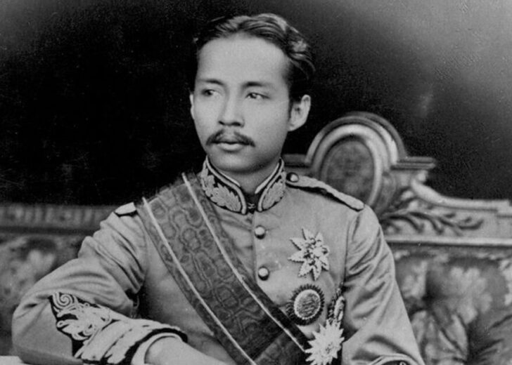 พระบาทสมเด็จพระจุลจอมเกล้าเจ้าอยู่หัว พระราชบิดา พระองค์เจ้าอิศรวงศ์วรราชกุมาร พระราชานุกิจ รัชกาลที่ 5 พี่น้องรัชกาลที่ 5 พระราชพิธีบรมราชาภิเษก 2 ครั้ง
