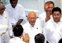 ลี กวน ยู ผู้นำ สิงคโปร์