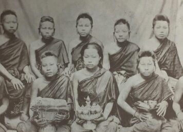 บทบาทสตรี