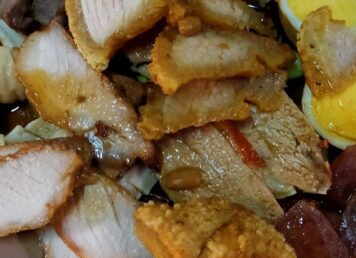 ข้าวเสียโป หมูกรอบ หมูแดง ไข่ เสียโป ข้าวเสียโป อาหาร