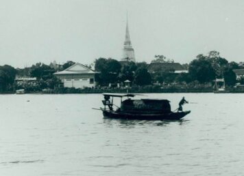 วัดประยุรวงศาวาส แม่น้ำเจ้าพระยา ฝั่งธน ธนบุรี จังหวัดธนบุรี