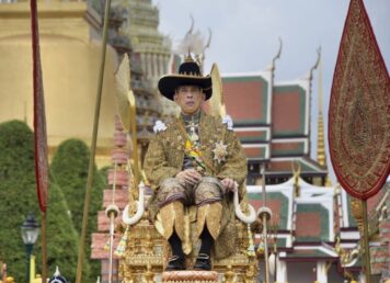 พระเจ้าแผ่นดิน